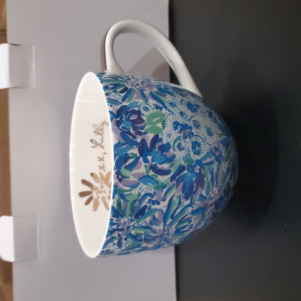 New in Box!  Lilly Pulitzer Ceramic Mugs - Set of 2 - Picture 7 of 9